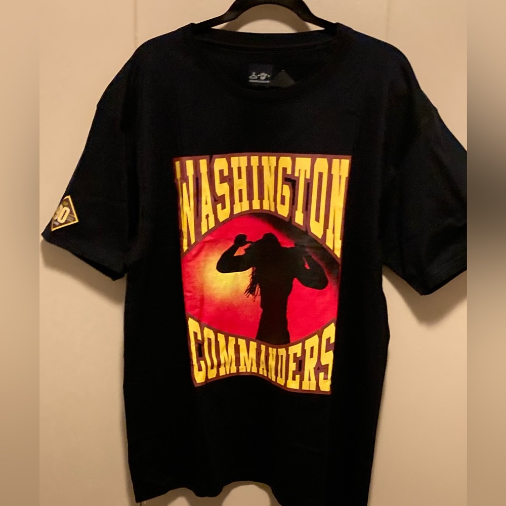 NWT NFL WASHINGTON COMMANDERS XL Black Cotton T-Shirt Franchise 90th Anniversary
